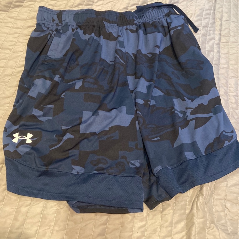 Under armour camp athletic shorts
